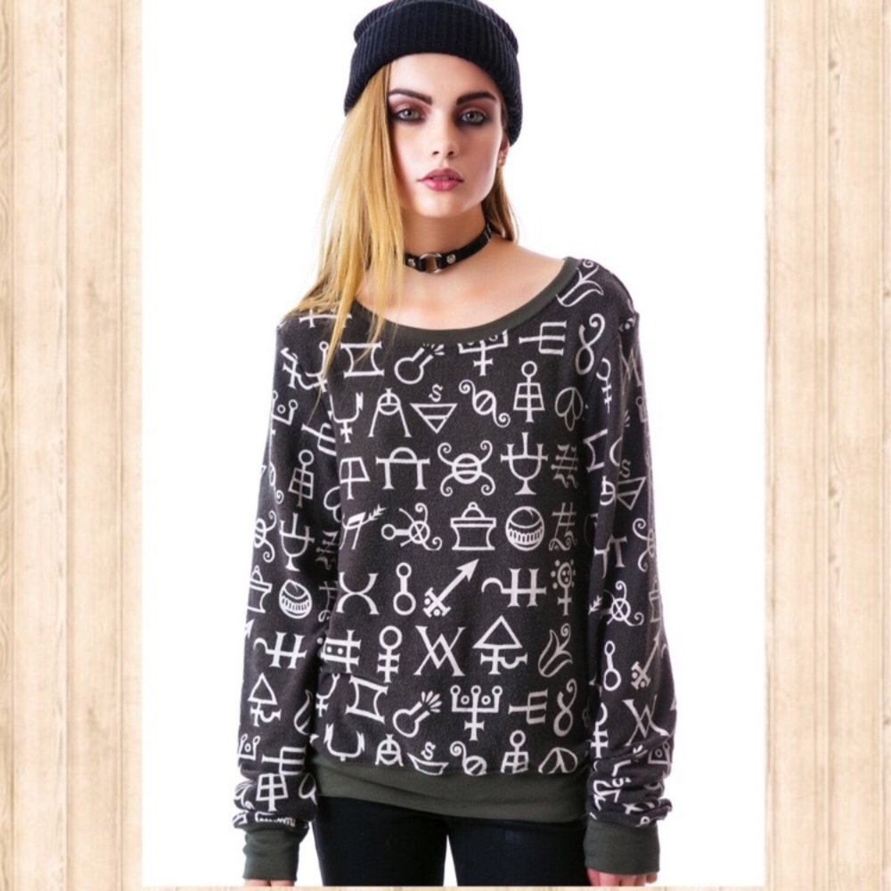 SOLD *rare* Wildfox speaking Witchcraft jumper!